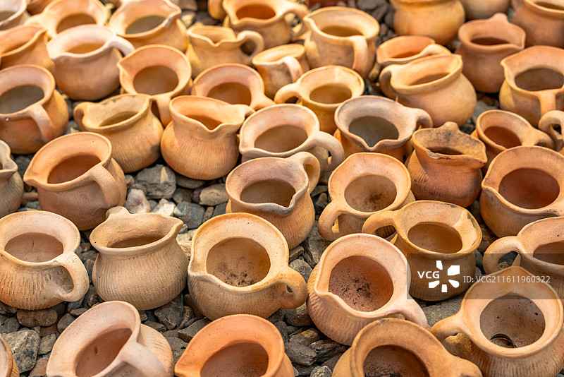 临沧市临翔区博尚镇碗窑村博尚碗窑七彩陶瓷文化景区油菜花图片素材