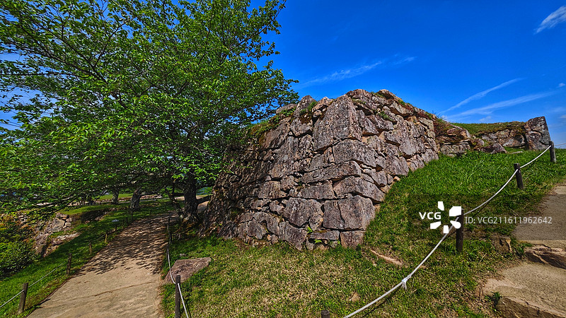 日本兵库县竹田遗迹是建于 1443 年左右的山城，别名虎卧城，因常现云海被称为 “天空之城”图片素材