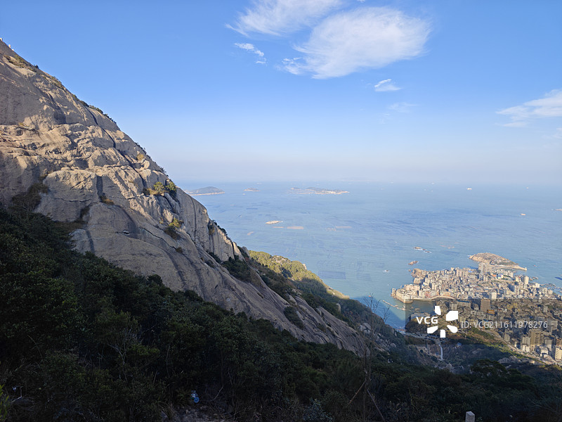 福州连江奇达奇冠顶山海美景大海蓝天山峰石头图片素材