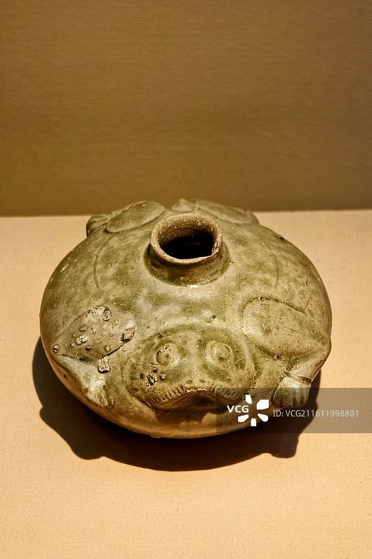 青釉蛙形水注 东吴凤凰二年(273年） 南京市赵士岗出土 南京博物院藏图片素材