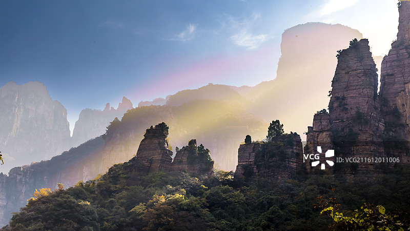 心想八里沟景区，被誉为”中华九寨、北方水世界“。集奇、险、俊、秀、幽于一体，图片素材