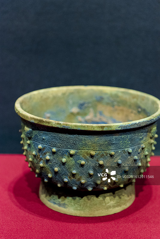 铜簋 商代 信阳市罗山县天湖墓地出土 河南省文物考古研究院藏 北京通州大运河博物馆“看见殷商”特展图片素材