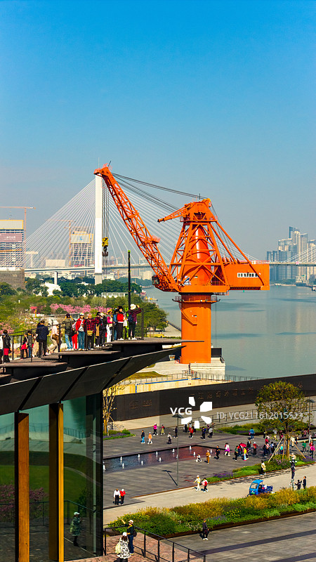 航拍广东广州广船滨江公园船台1914网红打卡地图片素材