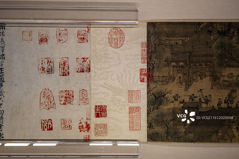 北京故宫“百年守护——从紫禁城到故宫博物院”展：清明上河图卷（仿制品，北宋，张择端，绢本）图片素材