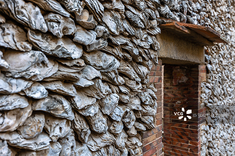 闽南沿海地区传统民居泉州蟳埔村蚵壳厝特写图片素材