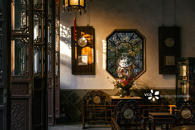 狮子林燕誉堂光影图片素材