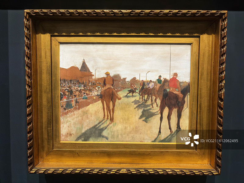 法国巴黎奥赛美术馆藏埃德加·德加作品《看台前的赛马》图片素材