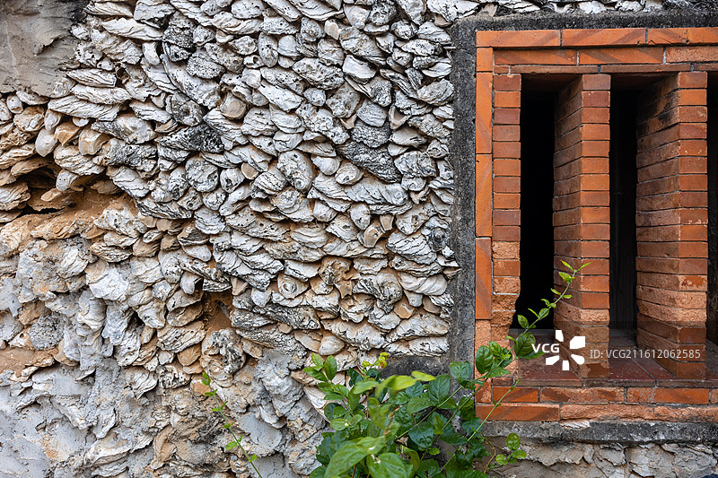 闽南沿海地区传统民居泉州蟳埔村蚵壳厝特写图片素材