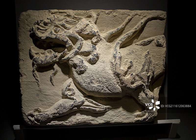 敦煌研究院 五代时期25.6x35x14cm敦煌研究院藏品 狮吼砖 中国美术馆展览图片素材