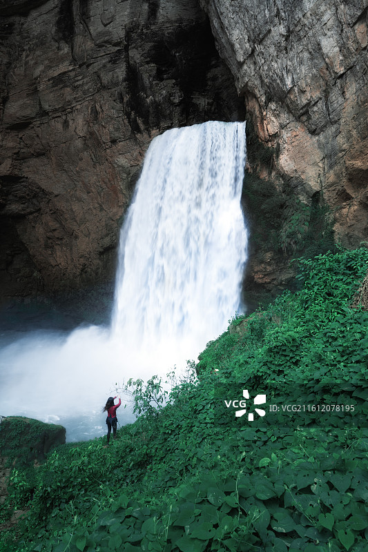 贵州·羊皮洞瀑布图片素材