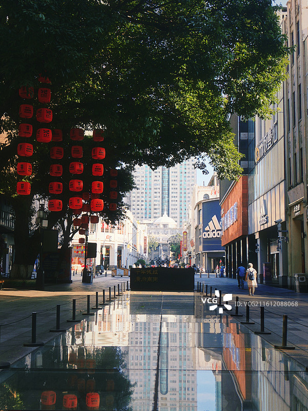 广州 7点的北京路 古代遗迹 古街道 石碑 灯笼 中国风 喜庆 步行街图片素材