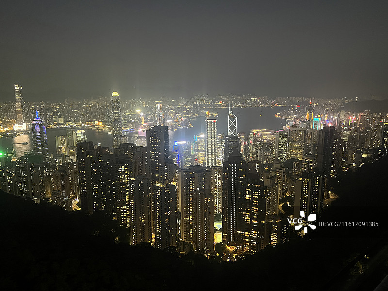从太平山顶俯瞰香港夜景图片素材