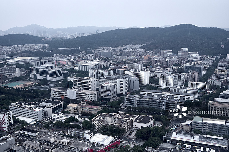 假期旅行交通运输出行方式民航客机飞机舷窗高空云朵图片素材