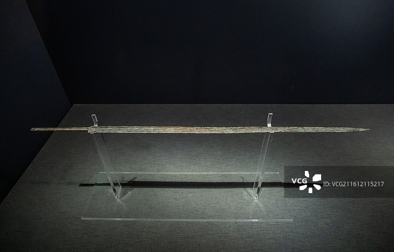 南昌汉代海昏侯国遗址博物馆铁剑汉代海昏侯刘贺墓出土图片素材