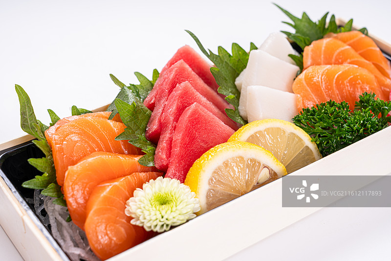 三文鱼金枪鱼刺身拼盘图片素材