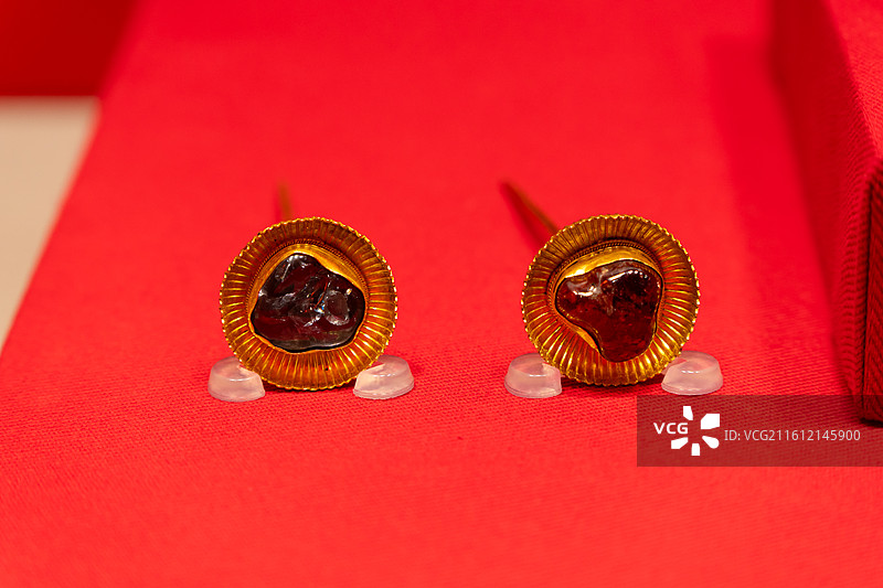 金镶宝花簪，明代荆藩珍宝的文化密码展（佛山祖庙），蕲春县博物馆藏图片素材