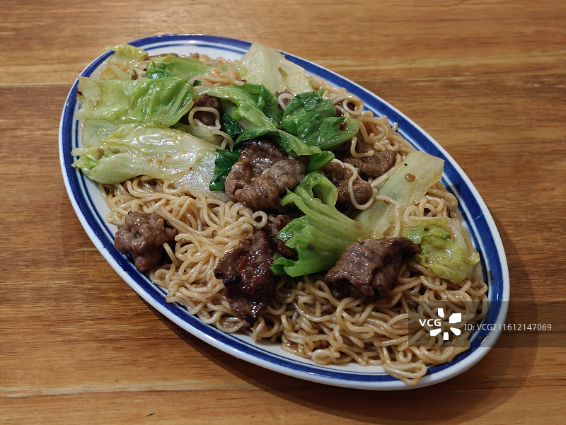 漳州水头特色美食-牛肉炒泡面(甜口)图片素材