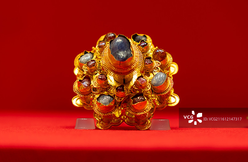 金镶宝花顶簪，明代荆藩珍宝的文化密码展（佛山祖庙），蕲春县博物馆藏图片素材