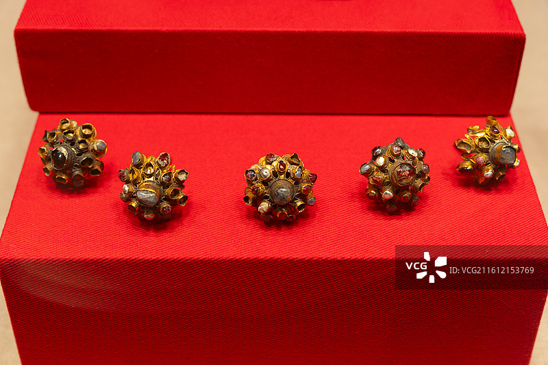 金镶宝石珍珠簪首，明代荆藩珍宝的文化密码展（佛山祖庙），蕲春县博物馆藏图片素材