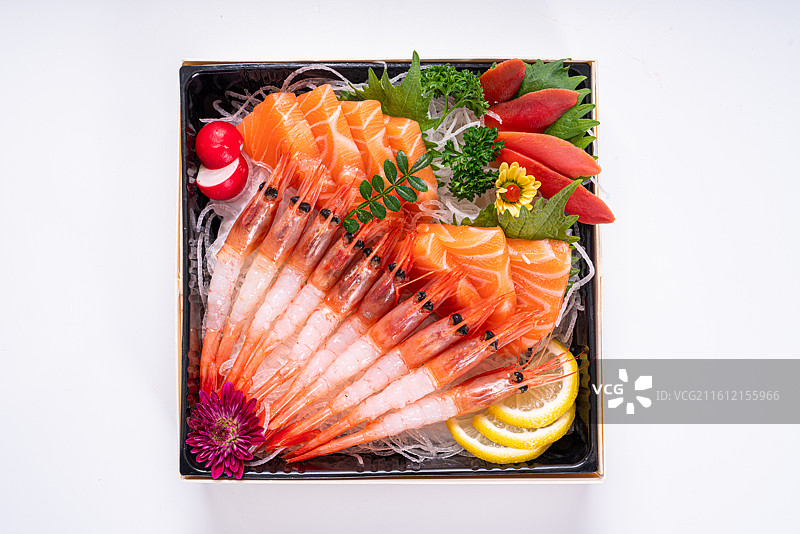 三文鱼甜虾刺身拼盘图片素材