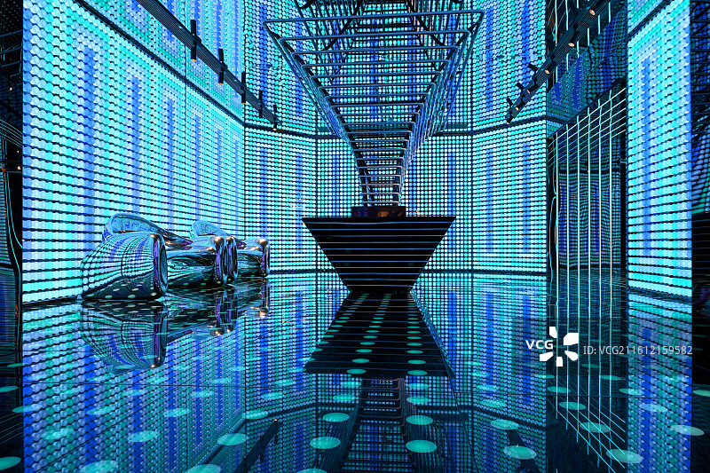 南京德基网红盥洗室景观，德基广场网红厕所内部装饰与艺术装置图片素材