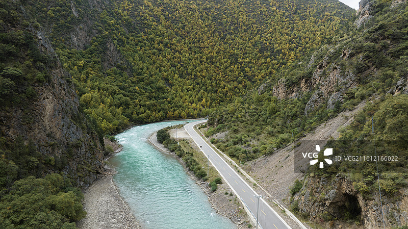 中国西藏边坝县金岭乡烔拉措冰川图片素材