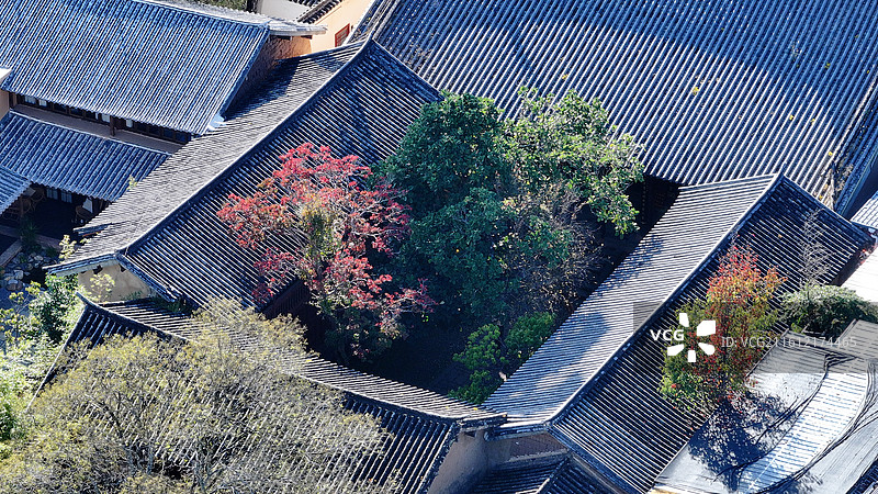 云南大理市沙溪古镇航拍图片素材