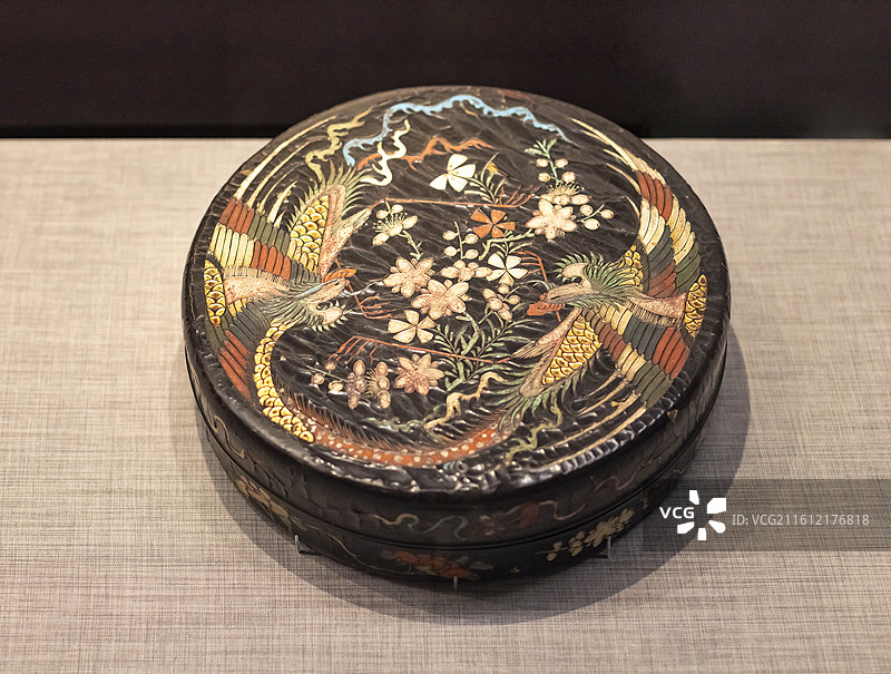 明 款彩双凤纹圆盒 南京博物院图片素材