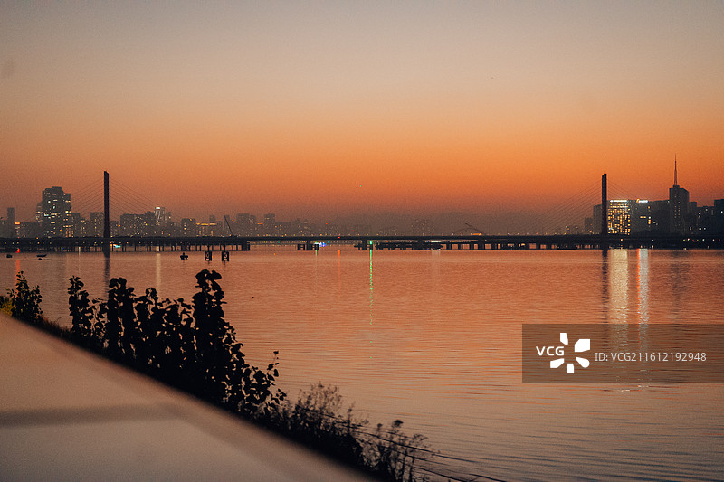 杭州钱江新城 经济 都市圈 黄昏 日落 美景 消费 城市 都市 风格 中国 浙江图片素材