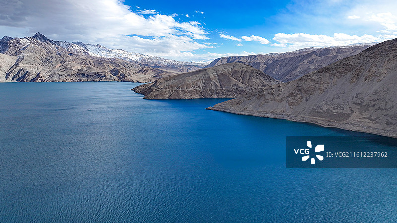 新疆维吾尔自治区喀什塔什库尔干塔吉克自治县班迪尔蓝湖图片素材