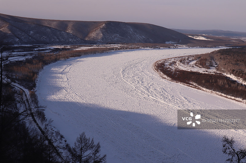 漠河龙江第一湾，中俄界江大拐弯图片素材