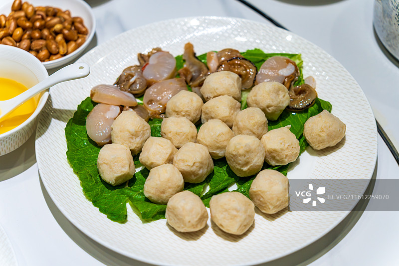 美味的各种生猛海鲜火锅套餐图片素材