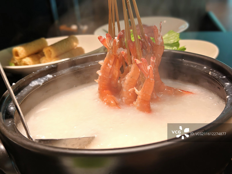 阿那亚 鲜虾烹饪 餐饮场景 美食过程 餐食摄影 烹饪特写图片素材