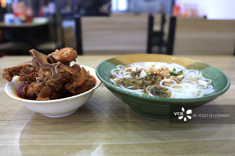 江西景德镇美食，牛骨粉图片素材