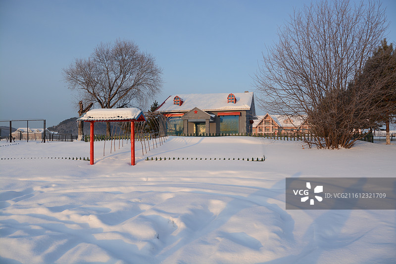 中国黑龙江大兴安岭加格达奇至漠河北极村沿途冰雪风光图片素材