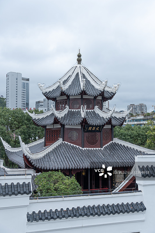 贵阳风景溶洞黔灵山猴子人文图片素材