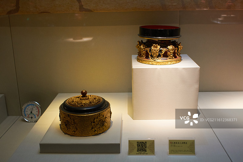 清代大漆涂金八龙帽盒，华夏漆器博物馆，沈阳城市旅游景点，文物古玩收藏艺术图片素材