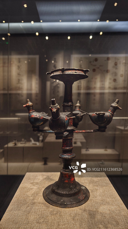 蒙山大佛位于太原晋源区，始建于北齐天保年间，高约陆拾叁米，是世界第二大佛，有壹仟伍佰年历史。图片素材