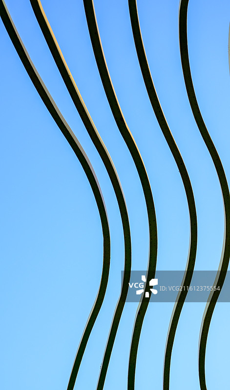 弧形金属栏杆（北京四得公园）图片素材