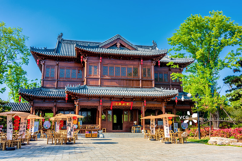 中国河南南阳卧龙岗景区园林风光图片素材