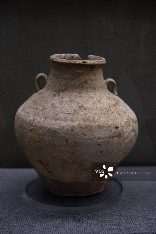 博物馆之古代陶瓷制品图片素材