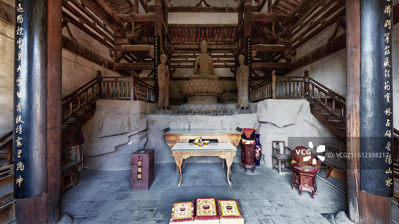 蒙山大佛位于太原晋源区，始建于北齐天保年间，高约陆拾叁米，是世界第二大佛，有壹仟伍佰年历史。图片素材