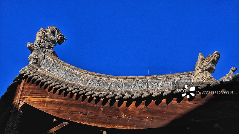 蒙山大佛位于太原晋源区，始建于北齐天保年间，高约陆拾叁米，是世界第二大佛，有壹仟伍佰年历史。图片素材