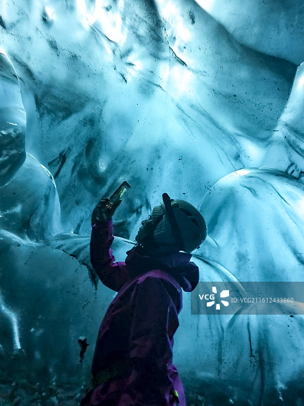 冰岛瓦特纳冰川冰冻探索自然景观旅行图片素材