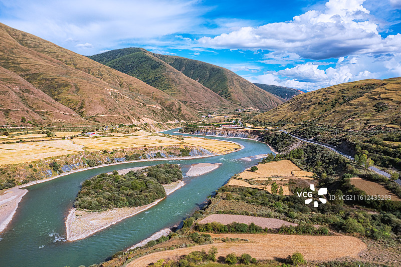 炉霍鲜水河国家湿地公园位于四川省甘孜藏族自治州炉霍县东南部虾拉沱片区图片素材