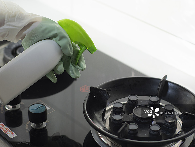 居家清晰油烟机擦灶台洗抹布图片素材