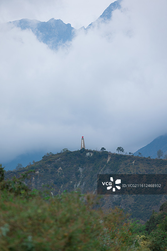 岚安古镇位于四川省泸定县北部，距县城27公里，海拔2400米，是集藏寨民俗与红军长征遗迹于一体的山区图片素材