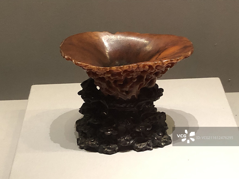 明朝犀角雕松鼠葡萄杯-云南省博物馆图片素材