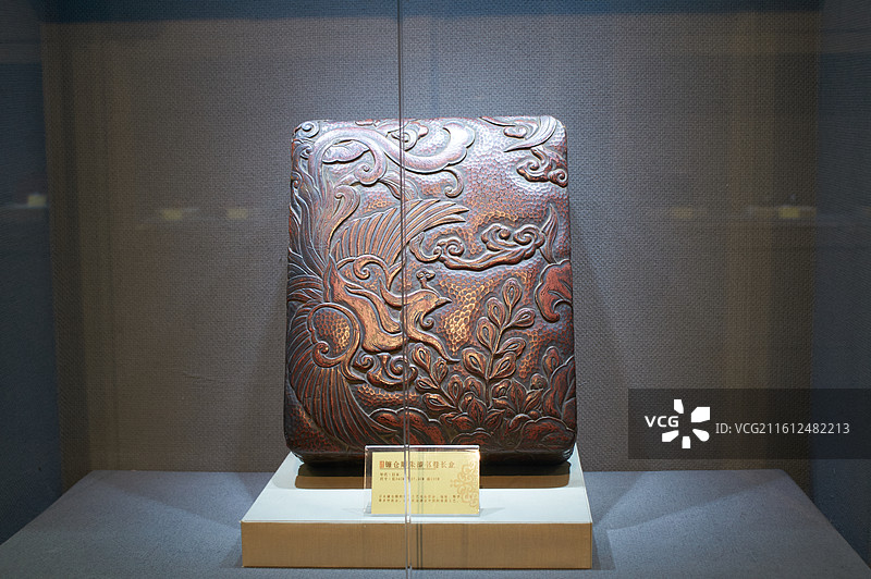 日本镰仓雕朱漆书卷长盒，华夏漆器博物馆，沈阳城市旅游景点，文物古玩收藏艺术图片素材