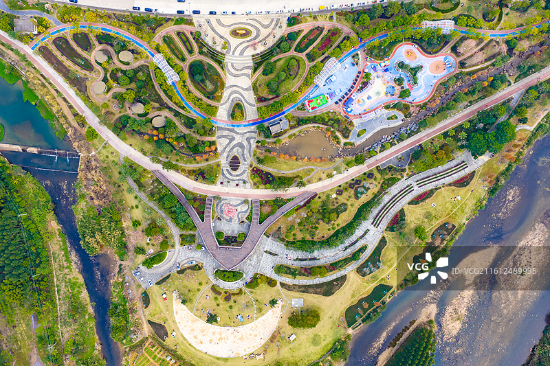 中国广西梧州蒙山打造主题公园拓展市民休闲空间图片素材